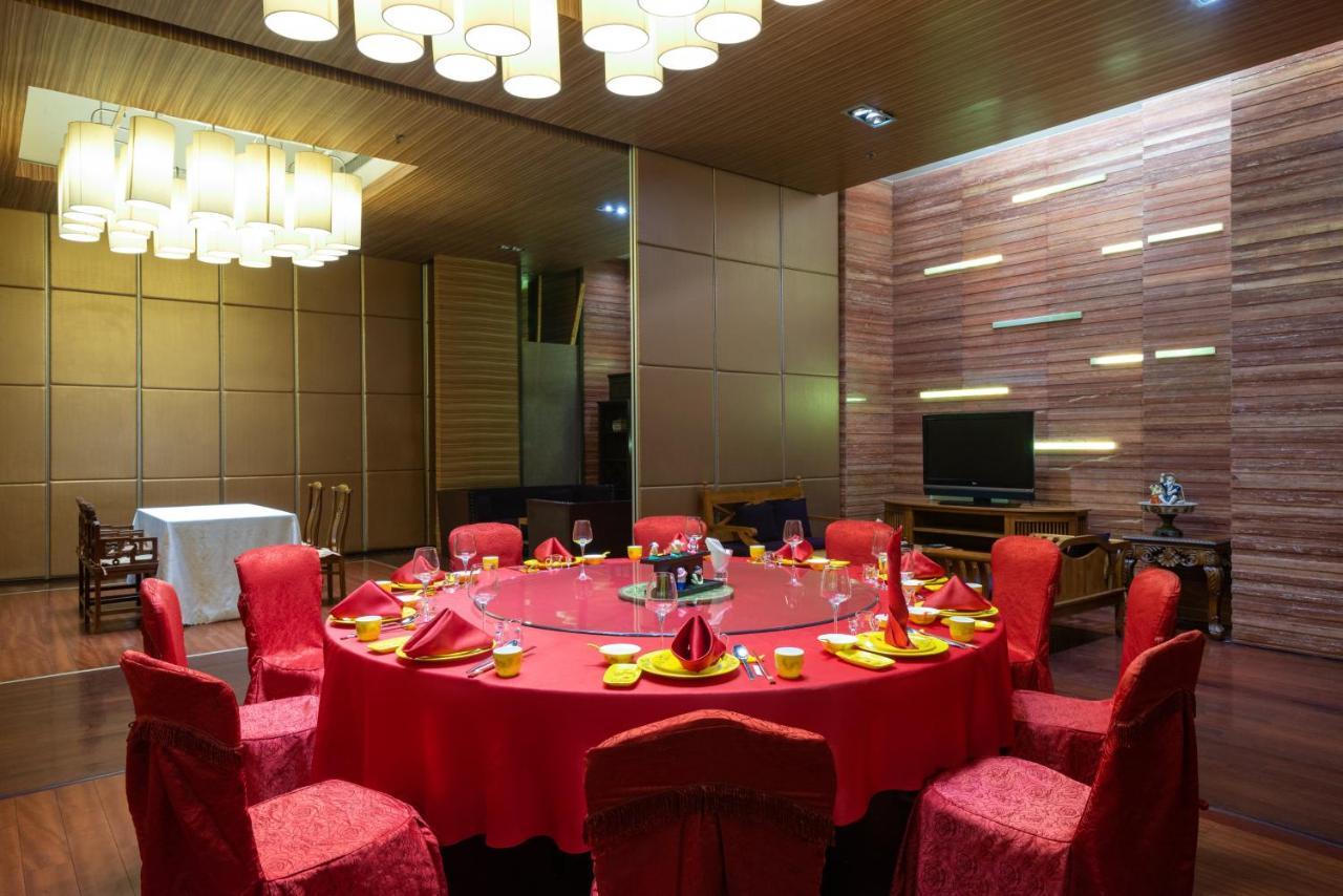 Holiday Inn Binhai Tianjin Exteriör bild