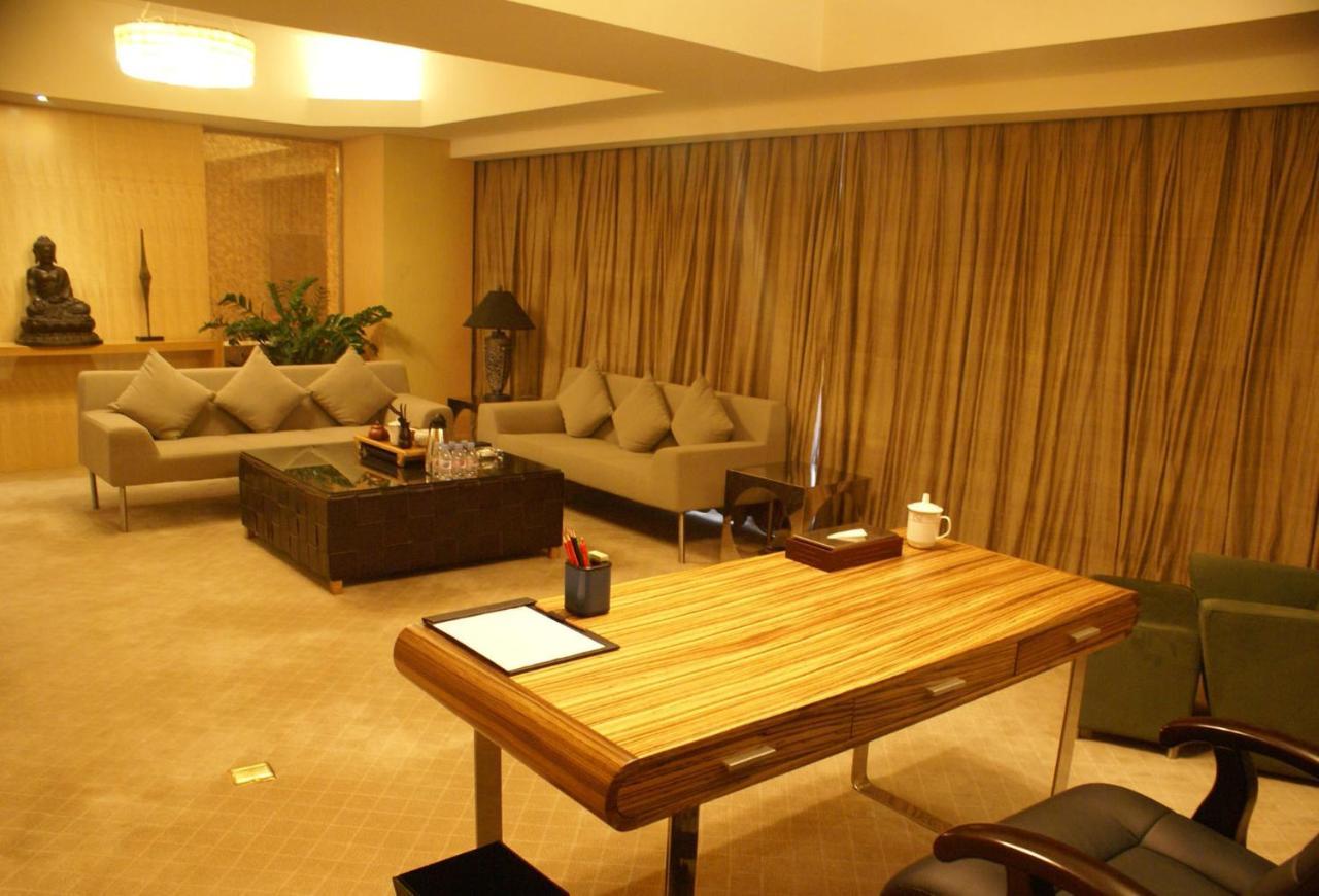 Holiday Inn Binhai Tianjin Exteriör bild