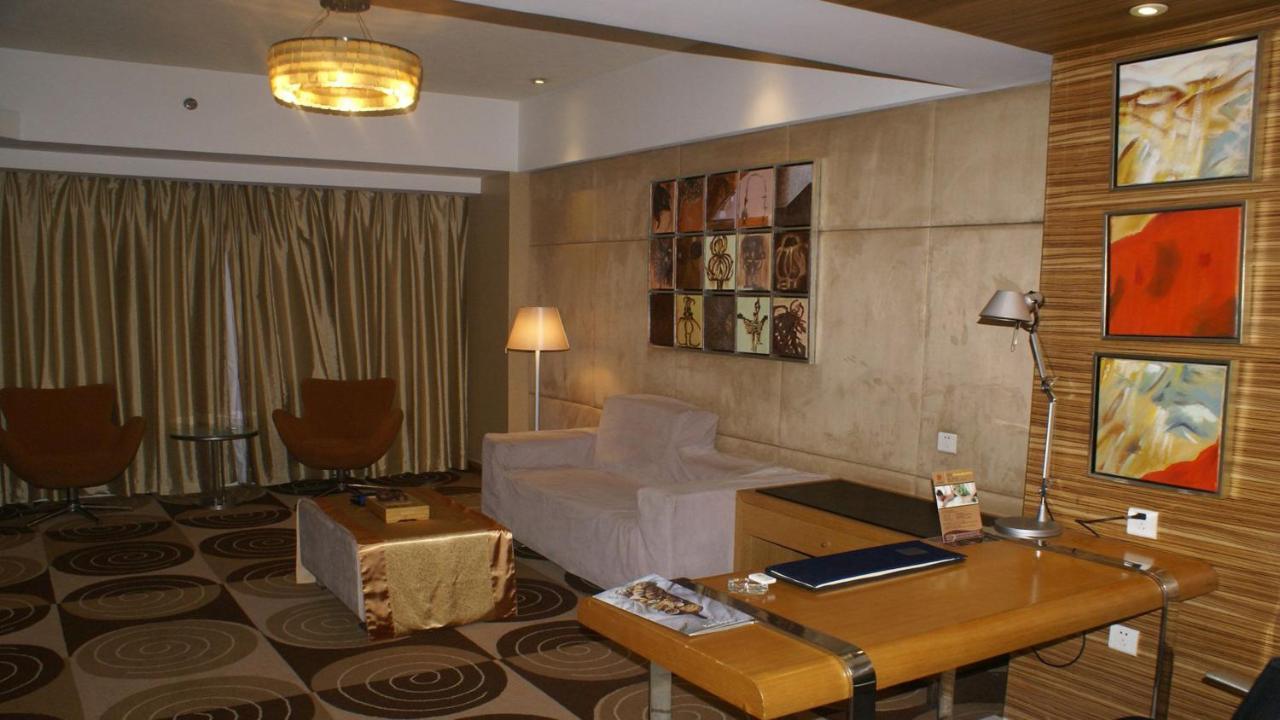 Holiday Inn Binhai Tianjin Exteriör bild
