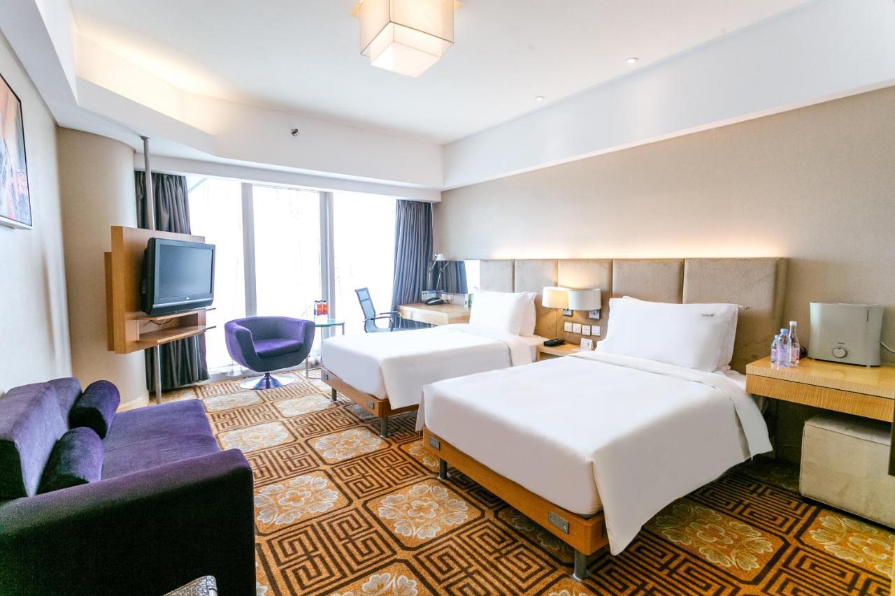 Holiday Inn Binhai Tianjin Exteriör bild