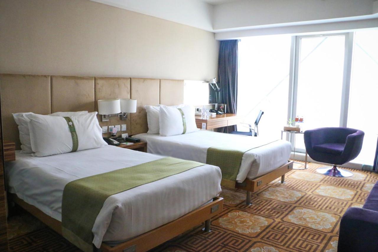 Holiday Inn Binhai Tianjin Exteriör bild